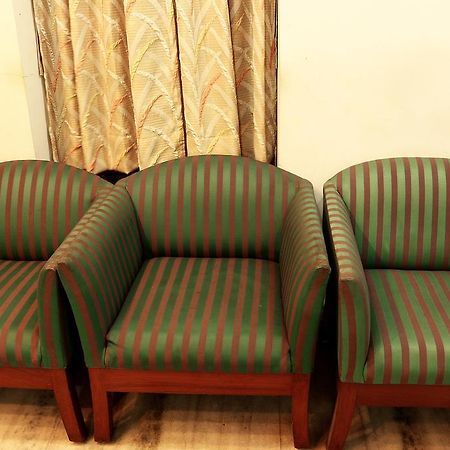 Oyo 1224 New Alipore Kolkata Eksteriør bilde